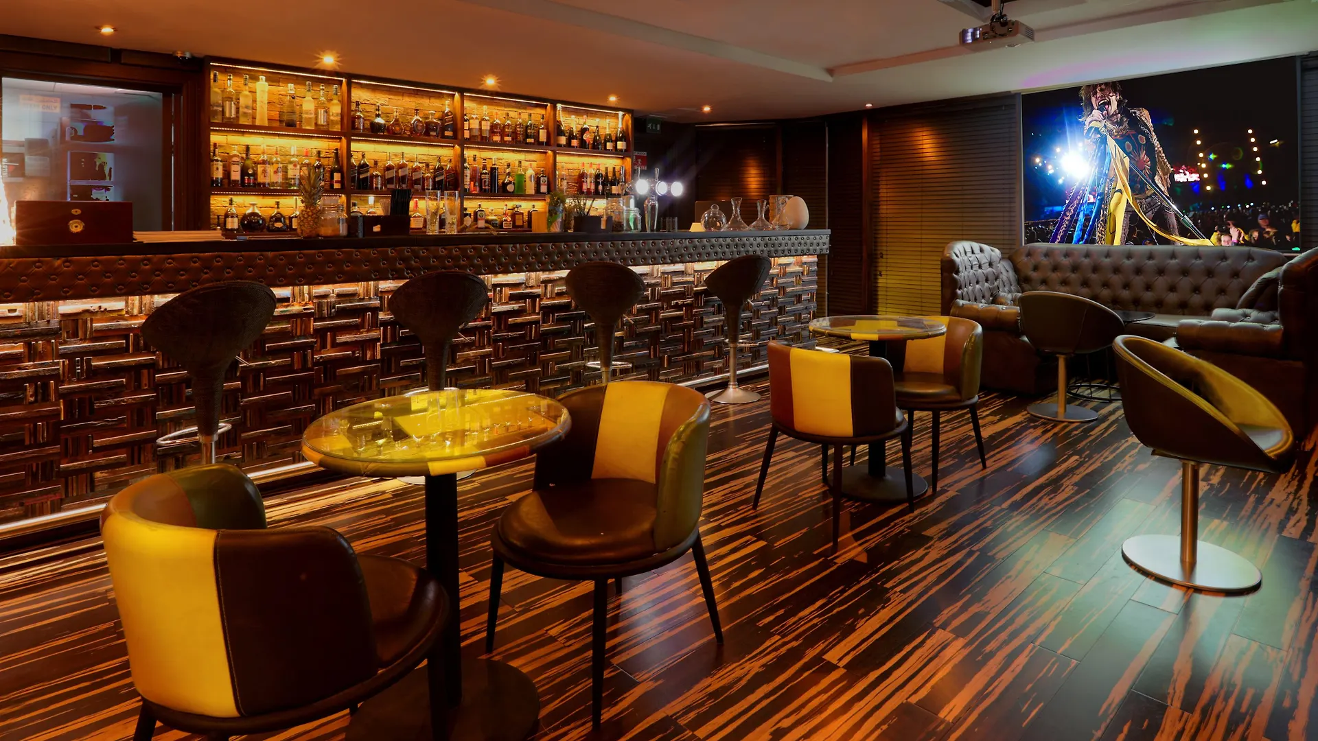 Millennium Central Downtown Dubai 4*,