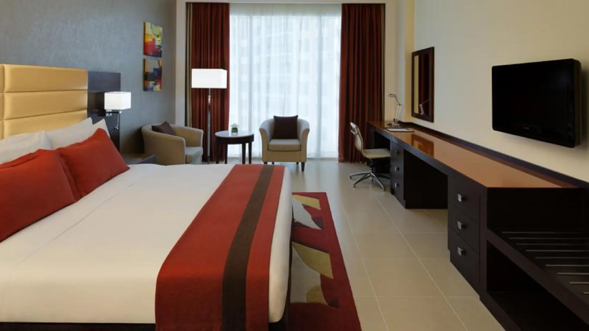 Millennium Central Downtown Dubai 4*,